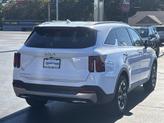Thumbnail of 2025 Glacial White Pearl Kia Sorento