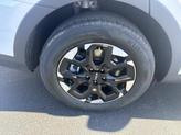 Thumbnail of 2025 Glacial White Pearl Kia Sorento