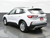 Thumbnail of 2022 Oxford White Ford Escape