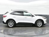 Thumbnail of 2022 Oxford White Ford Escape