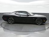 Thumbnail of 2011 Brilliant Black Crystal Pearl Dodge Challenger