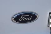 Thumbnail of 2003 Oxford White Clearcoat Ford Excursion