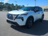 Thumbnail of 2025 Everest White P Nissan Rogue