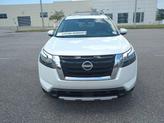Thumbnail of 2025 Everest White P Nissan Pathfinder
