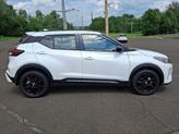 Thumbnail of 2024 Aspen White Tricoat Nissan Kicks
