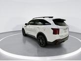 Thumbnail of 2025 Glacial White Pearl Kia Sorento