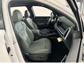 Thumbnail of 2025 Glacial White Pearl Kia Sorento