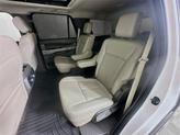 Thumbnail of 2020 White Ford Expedition