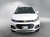 Thumbnail of 2022 Iridescent Pearl Tricoat Chevrolet Trax