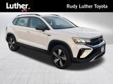 Photo of 2023 Pure White Volkswagen Taos