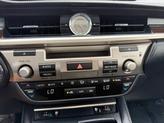 Thumbnail of 2016 Silver Lexus ES 350