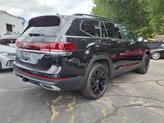 Thumbnail of 2025 Deep Black Pearl Effect Volkswagen Atlas