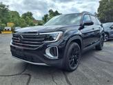 Photo of 2025 Deep Black Pearl Effect Volkswagen Atlas