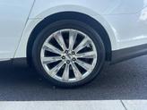 Thumbnail of 2013 White Lincoln MKS