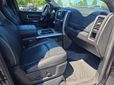 Thumbnail of 2016 Brilliant Black Crystal Pearlcoat RAM 1500