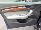 Thumbnail of 2022 Navarra Blue Metallic Audi Q5