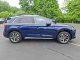 Thumbnail of 2022 Navarra Blue Metallic Audi Q5