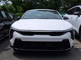 Thumbnail of 2025 Snow White Pearl Kia K4