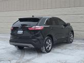 Thumbnail of 2022 Forged Green Metallic Ford Edge
