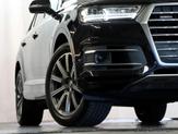 Thumbnail of 2018 Black Audi Q7