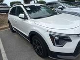 Thumbnail of 2024 Snow White Pearl Kia Niro