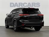 Thumbnail of 2026 Midnight Black Metallic Toyota Highlander