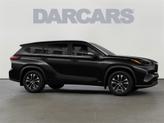 Thumbnail of 2026 Midnight Black Metallic Toyota Highlander