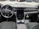 Thumbnail of 2025 Baltic Gray Metallic Clearcoat Jeep Grand Cherokee