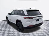Thumbnail of 2025 Bright White Clearcoat Jeep Grand Cherokee