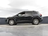 Thumbnail of 2016 Brilliant Black Crystal Pearlcoat Jeep Cherokee
