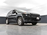 Thumbnail of 2016 Brilliant Black Crystal Pearlcoat Jeep Cherokee
