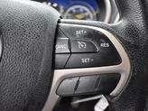 Thumbnail of 2016 Brilliant Black Crystal Pearlcoat Jeep Cherokee