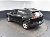 Thumbnail of 2016 Brilliant Black Crystal Pearlcoat Jeep Cherokee