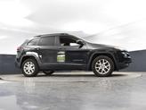 Thumbnail of 2016 Brilliant Black Crystal Pearlcoat Jeep Cherokee