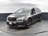 Thumbnail of 2022 Granite Crystal Metallic Clearcoat Chrysler Pacifica