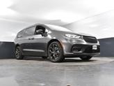 Thumbnail of 2022 Granite Crystal Metallic Clearcoat Chrysler Pacifica
