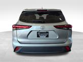 Thumbnail of 2022 Celestial Silver Metallic Toyota Highlander