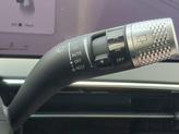 Thumbnail of 2026 Alta White Genesis GV70