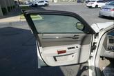 Thumbnail of 2007 Off White Chrysler 300C