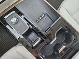 Thumbnail of 2026 iridescent white tricoat Buick Enclave