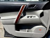 Thumbnail of 2013 Magnetic Gray Toyota Highlander