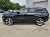 Thumbnail of 2025 Diamond Black Crystal Pearlcoat Jeep Grand Cherokee