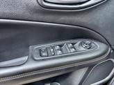 Thumbnail of 2019 Diamond Black Crystal Pearlcoat Jeep Compass