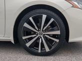 Thumbnail of 2021 Pearl White Tricoat Nissan Altima