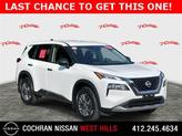 Photo of 2023 White Nissan Rogue