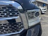 Thumbnail of 2016 Brilliant Black Crystal Pearlcoat RAM 1500