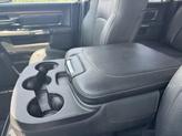Thumbnail of 2016 Brilliant Black Crystal Pearlcoat RAM 1500