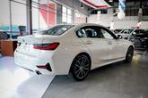 Thumbnail of 2019 Alpine White BMW 330