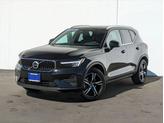 Photo of 2025 ONYX BLACK Volvo XC40