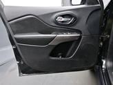 Thumbnail of 2021 Diamond Black Crystal Pearlcoat Jeep Cherokee